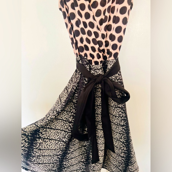 Arc & Co Short and Silky Mini Dress with Waist Tie (Size Small) - Picture 3 of 3